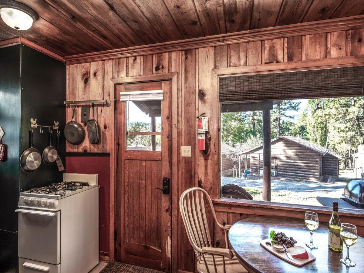 Apache Village 6, King Studio With Sleeper Sofa, Sleeps 3 Ruidoso Exterior photo